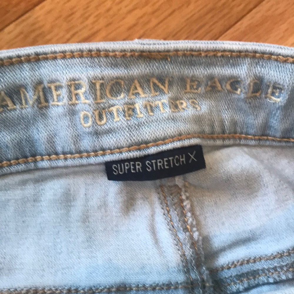 American Eagle distressed jean shorts - Picture 4 of 5
